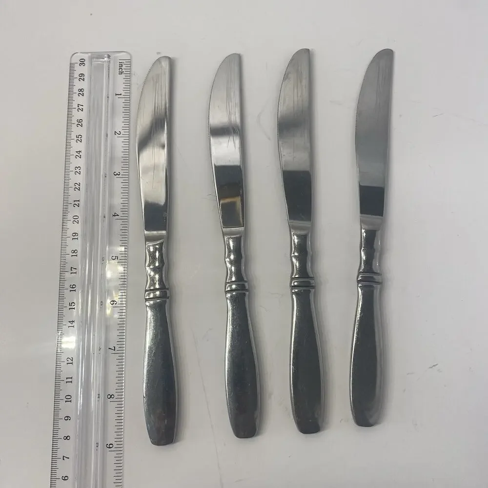 Reed & Barton Regent Heritage Mint 4 Dinner Knives 18/10 Stainless Steel